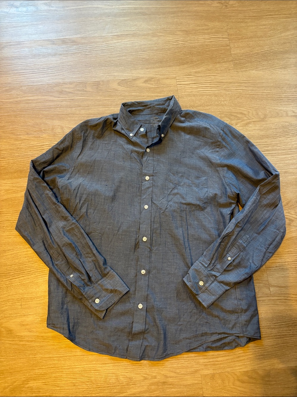 J Crew Men’s Large Chambray Lightweight Button Down Shirt Blue Slim Cotton